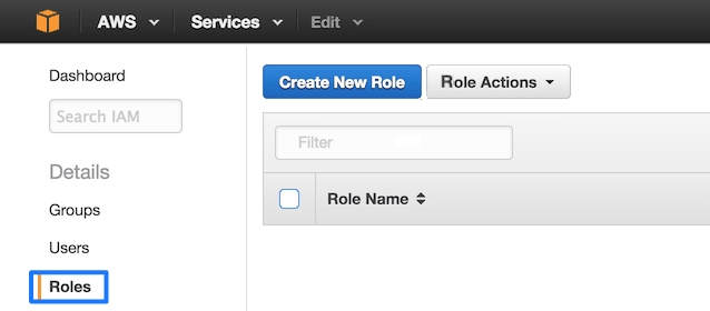 ロール」ページに新しいロールを作成するボタンがある。