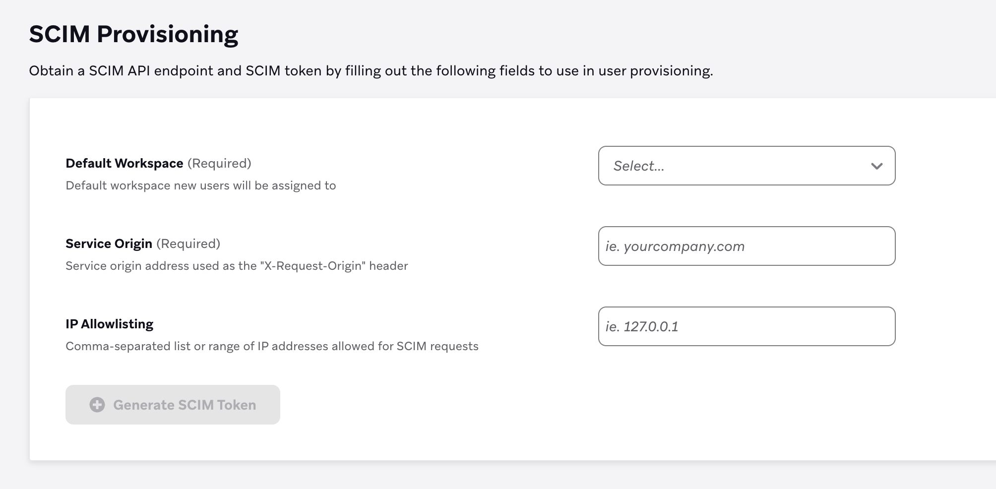 SCIM プロビジョニング設定フォームに3つのフィールド:[デフォルトのワークスペース]、[サービス提供元]、およびオプションの [IP の許可リスト化] が示されている。Generate SCIM Token "ボタンは無効になっている。