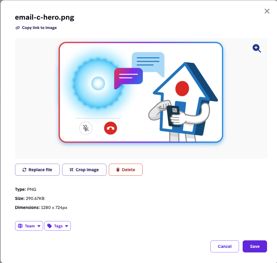 メディアライブラリの編集モーダル。アセットに対する「Replace file」、「Crop image」、「Delete」ボタンが表示されています。